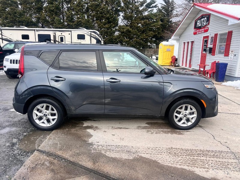 Kia Soul Vehicle Image 04