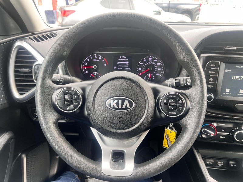 Kia Soul Vehicle Image 10