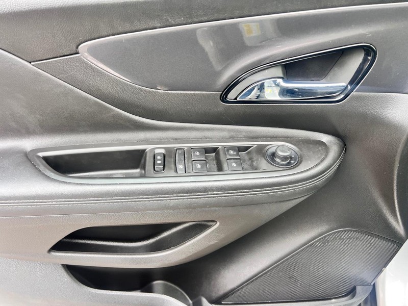 Buick Encore Vehicle Image 09