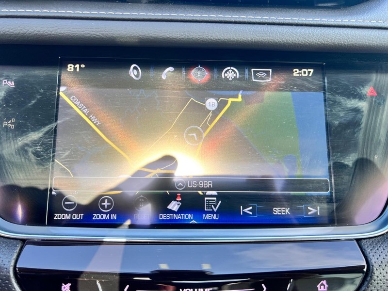 Cadillac XT5 Vehicle Image 11