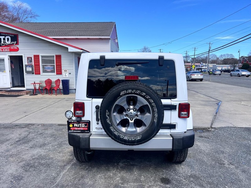 2018 Jeep Wrangler JK Unlimited Sahara - Photo 6