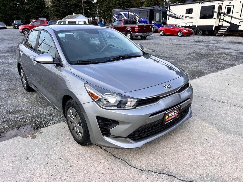 Kia Rio Vehicle Image 03