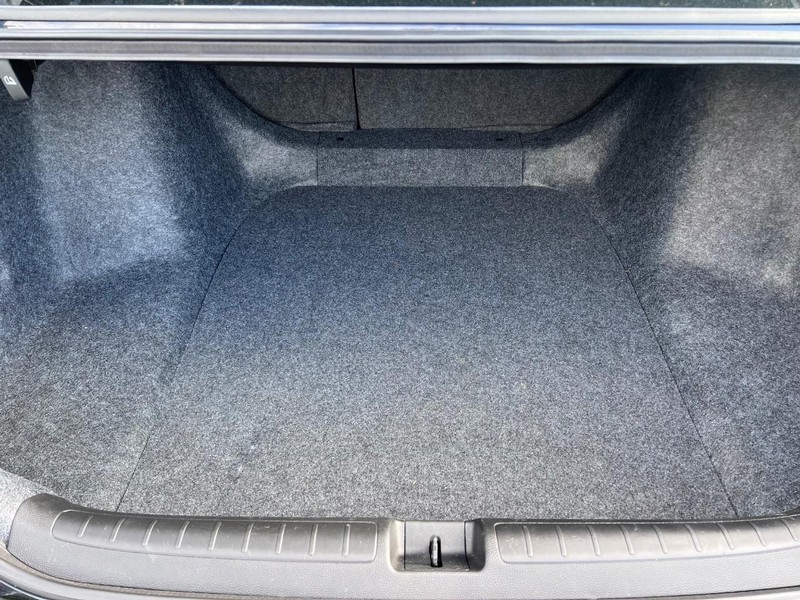 Honda Accord Vehicle Image 17