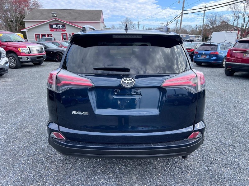 Toyota RAV4 Vehicle Image 06