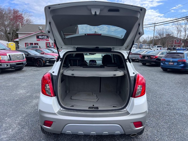 Buick Encore Vehicle Image 16