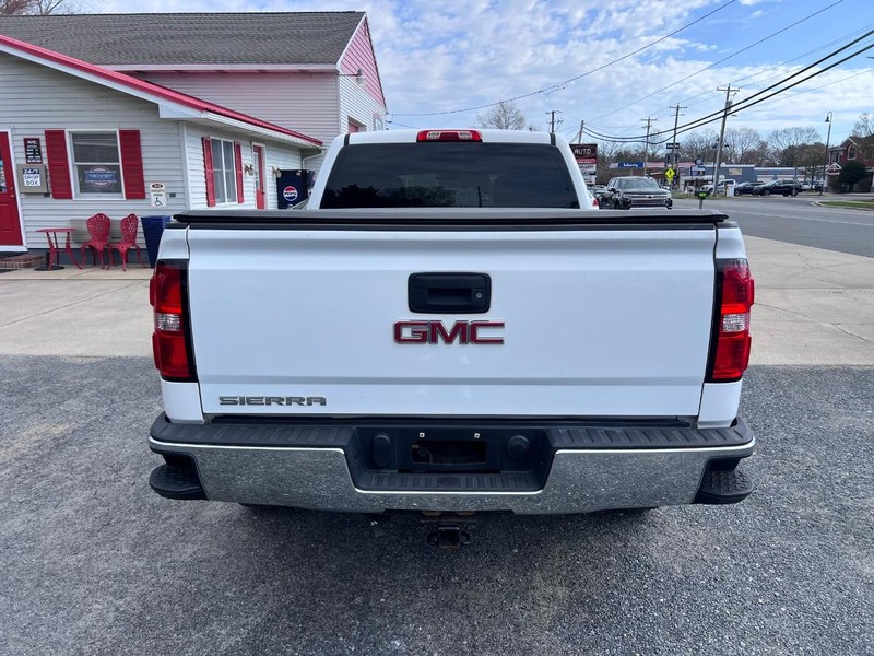 GMC SIERRA Vehicle Image 06