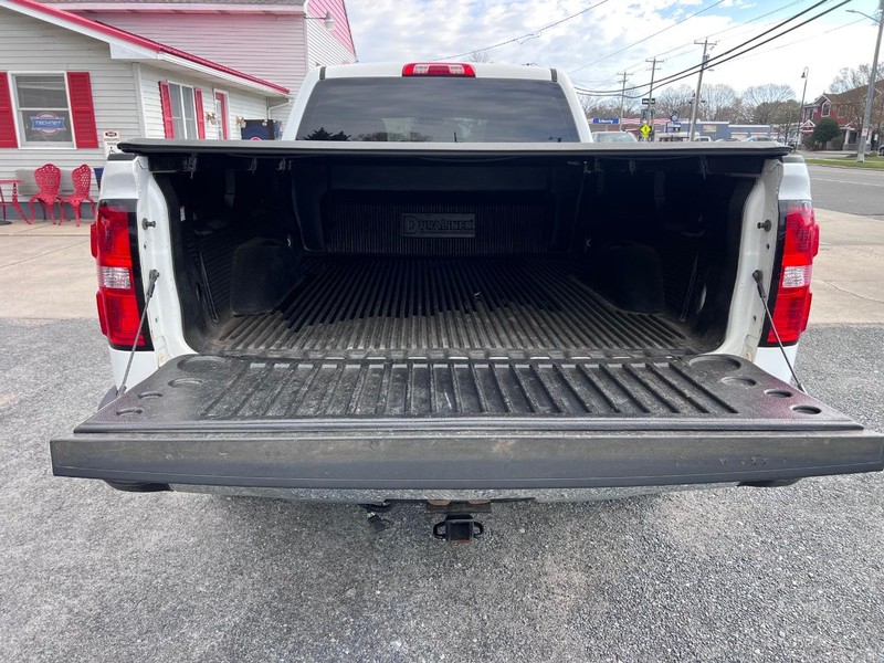 GMC SIERRA Vehicle Image 16