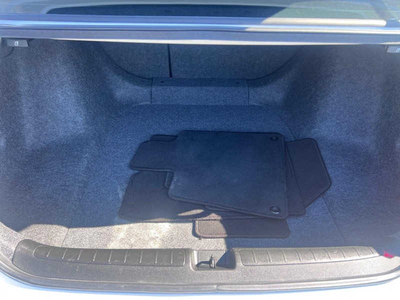 Honda Accord Vehicle Image 17