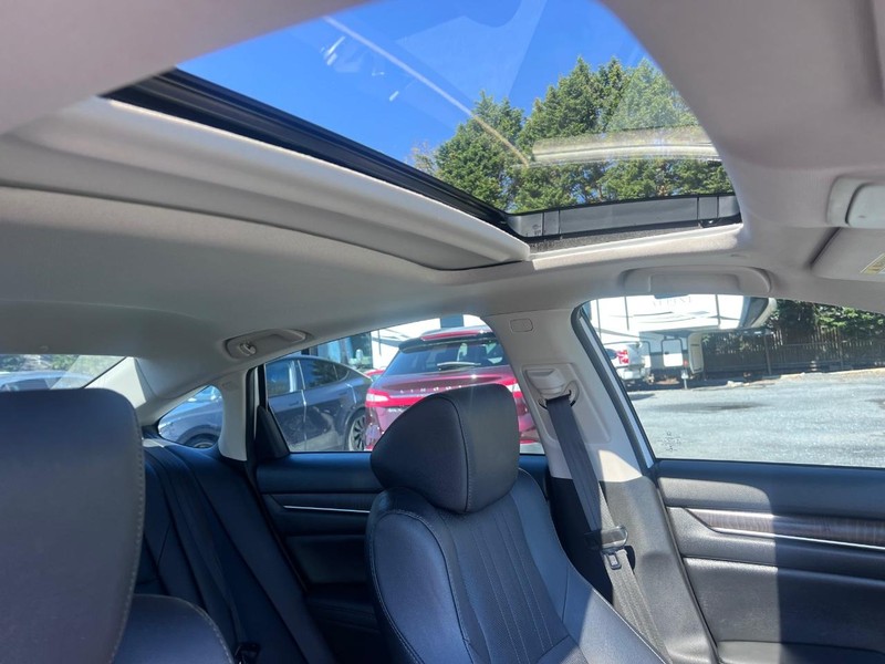 Honda Accord Vehicle Image 20