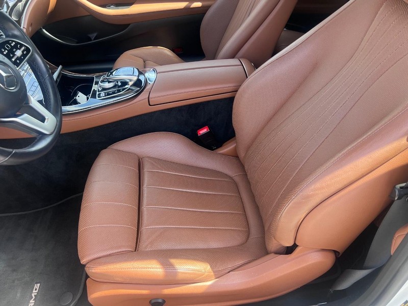 Mercedes-Benz E-CLASS Vehicle Image 15