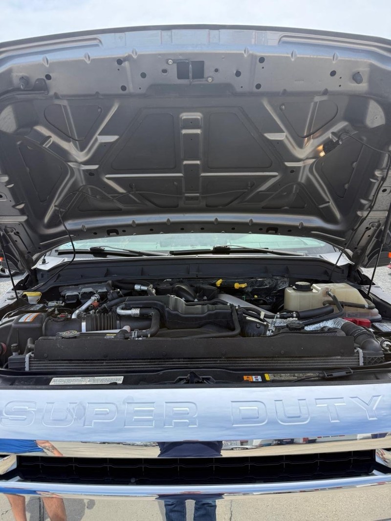 Ford F-350 Vehicle Image 11