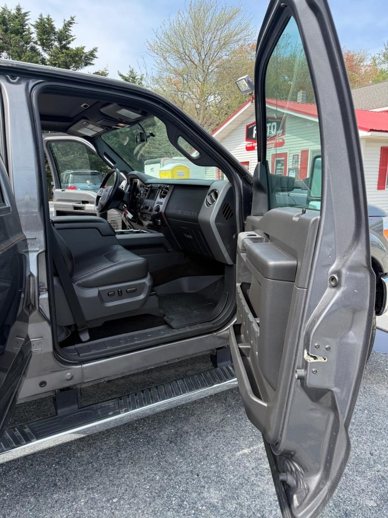 Ford F-350 Vehicle Image 15