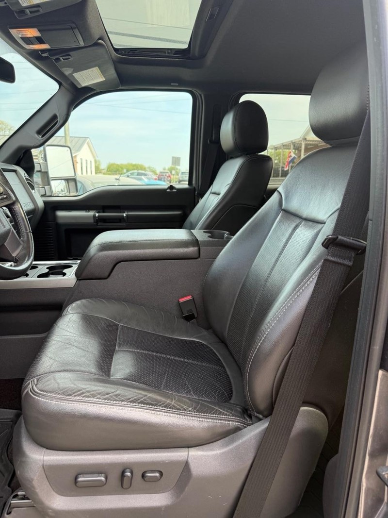 Ford F-350 Vehicle Image 19