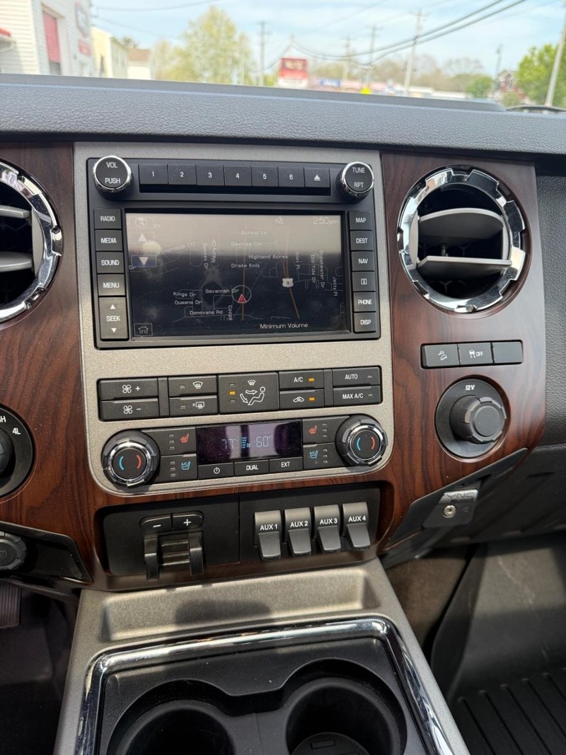 Ford F-350 Vehicle Image 20