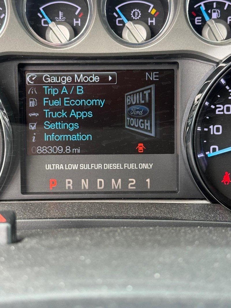 Ford F-350 Vehicle Image 21