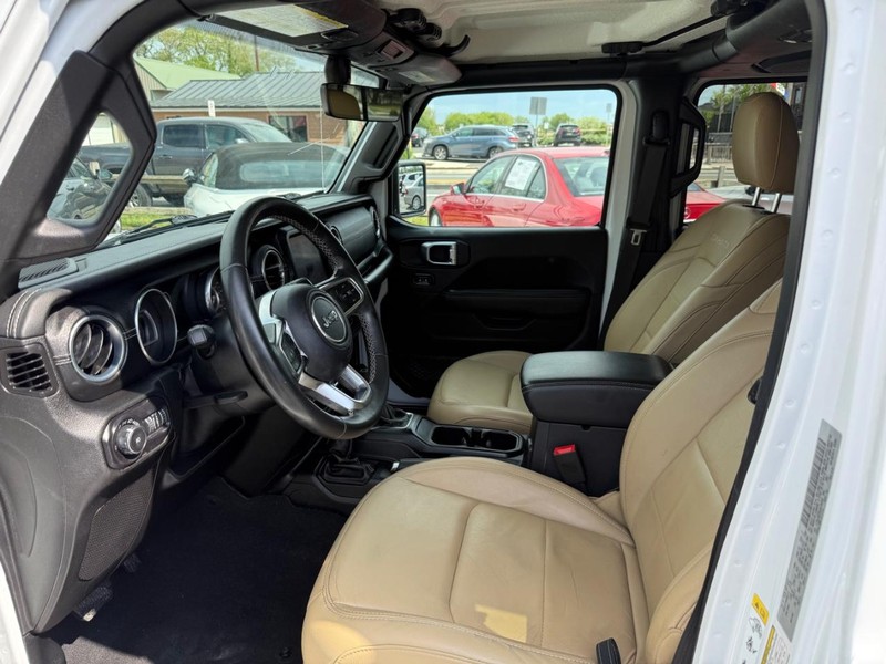 Jeep WRANGLER UNLIMI Vehicle Image 09