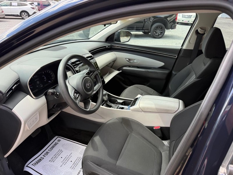 Hyundai Tucson Vehicle Image 06