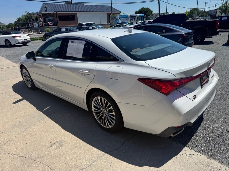 Toyota Avalon Vehicle Image 04