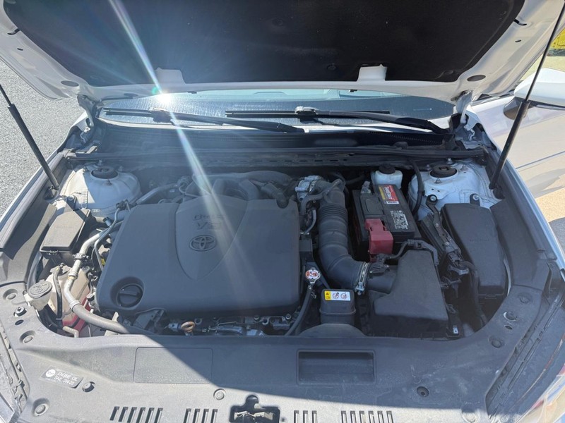 Toyota Avalon Vehicle Image 12