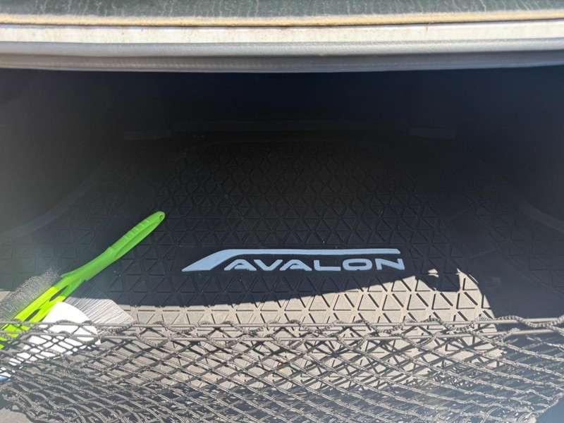 Toyota Avalon Vehicle Image 21