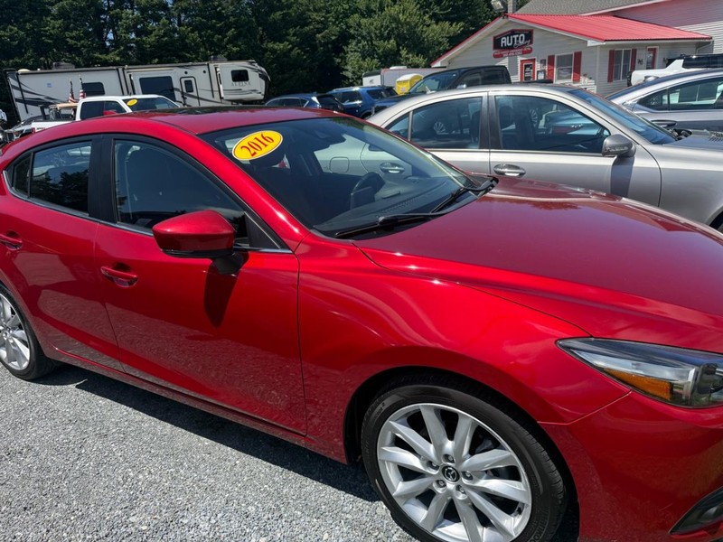 Mazda 3 Vehicle Image 02