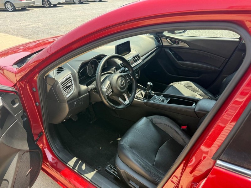 Mazda 3 Vehicle Image 07