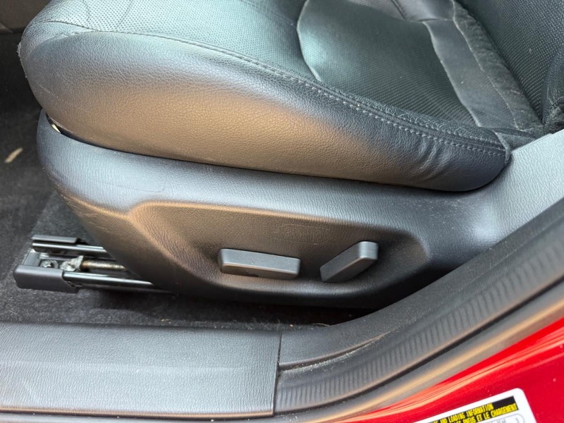 Mazda 3 Vehicle Image 08