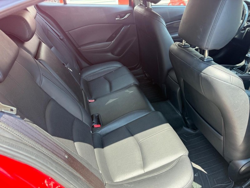 Mazda 3 Vehicle Image 22
