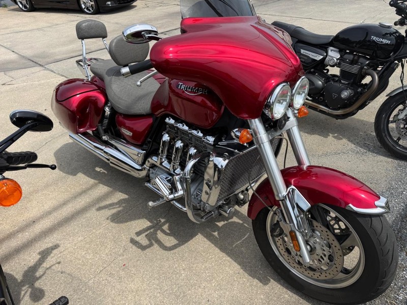 Triumph Rocket III Vehicle Image 02