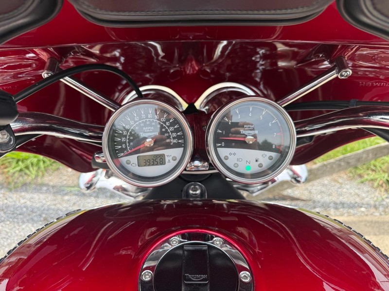 Triumph Rocket III Vehicle Image 04