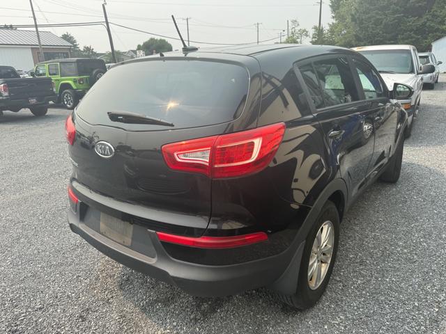 Kia SPORTAGE Vehicle Image 03