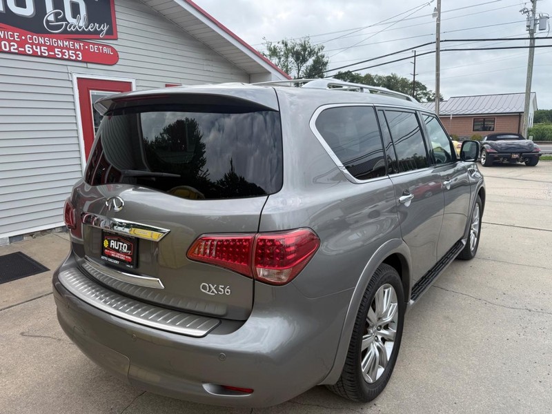 INFINITI QX56 Vehicle Image 03