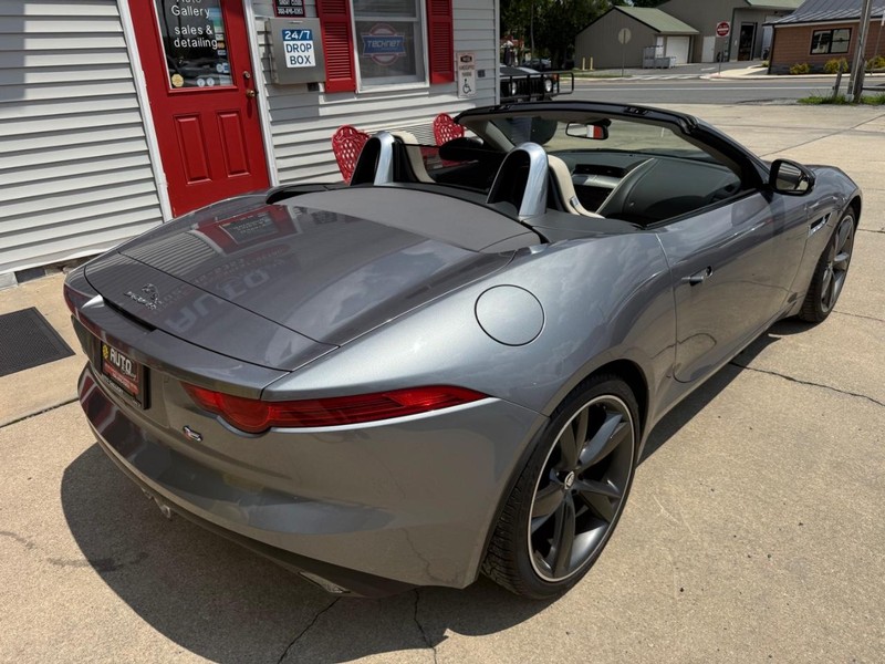 Jaguar F-Type Vehicle Image 03