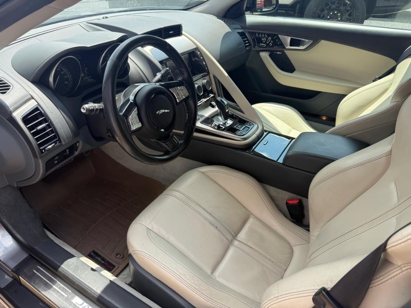 Jaguar F-Type Vehicle Image 11