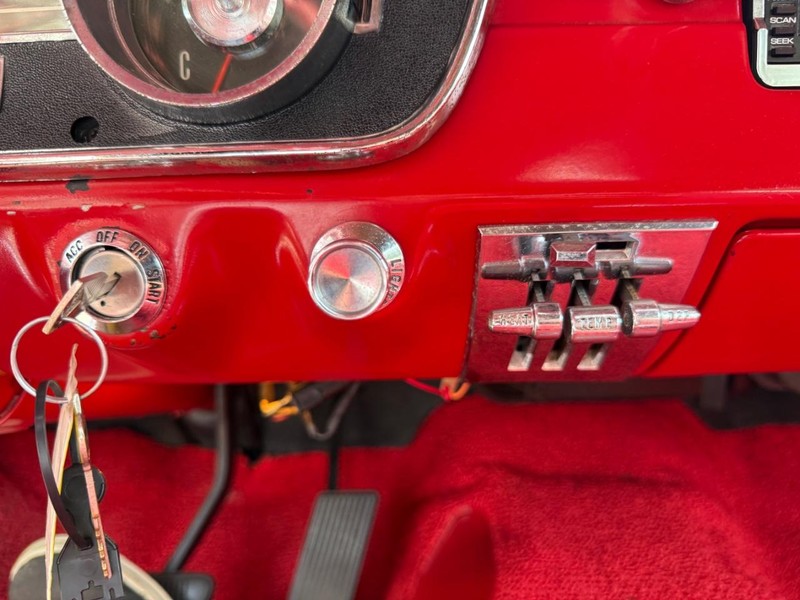 Ford Mustang Vehicle Image 10