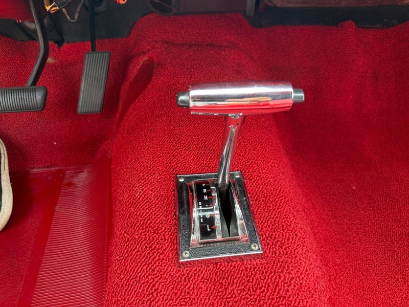Ford Mustang Vehicle Image 11