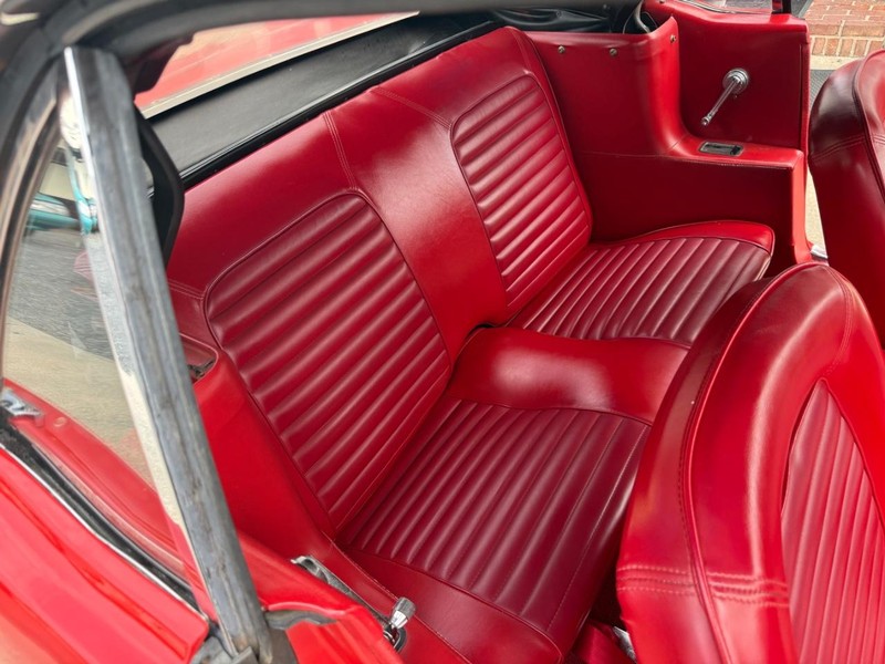 Ford Mustang Vehicle Image 17