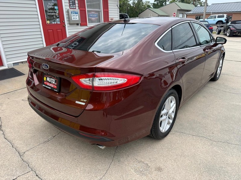 Ford Fusion Vehicle Image 03