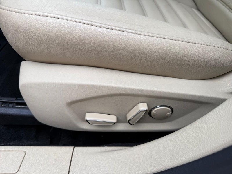 Ford Fusion Vehicle Image 07