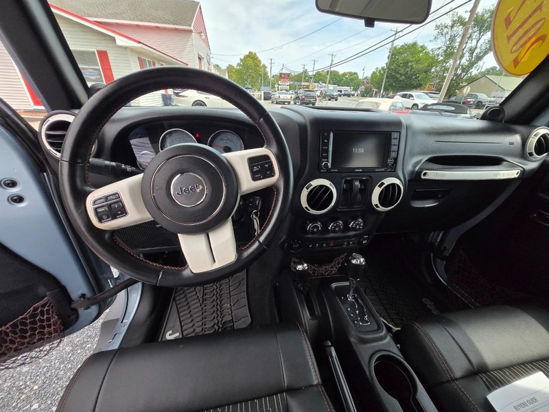 Jeep Wrangler Vehicle Image 07