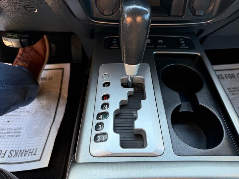 Nissan Armada Vehicle Image 11