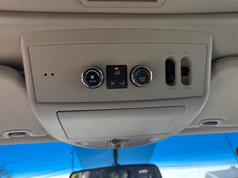 Nissan Armada Vehicle Image 13
