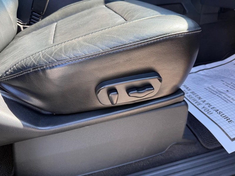 Nissan Armada Vehicle Image 24