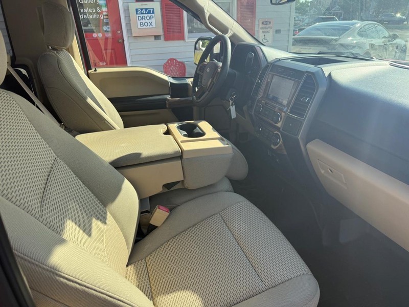 Ford F-150 Vehicle Image 12