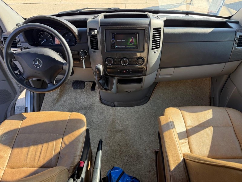 Mercedes-Benz Sprinter Cargo Vans Vehicle Image 10