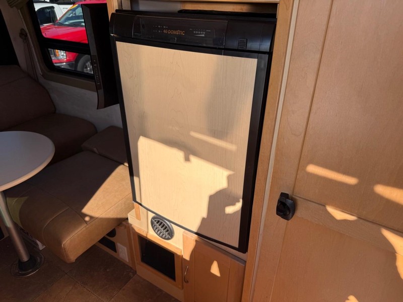 Mercedes-Benz Sprinter Cargo Vans Vehicle Image 19