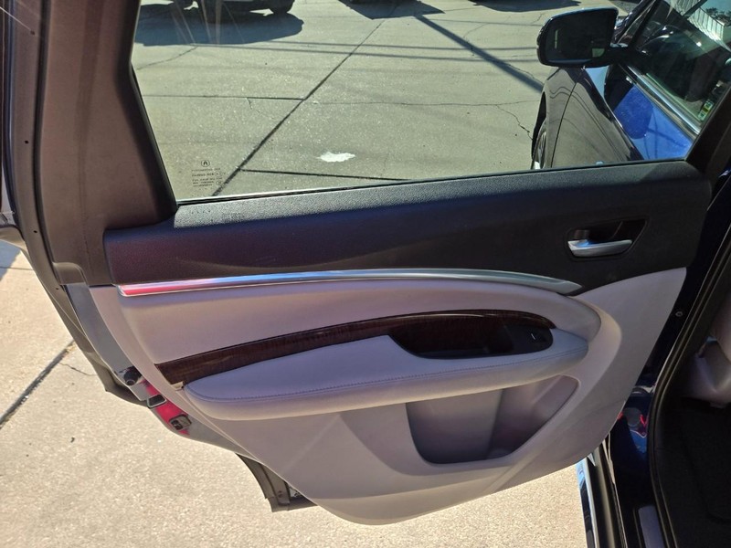 Acura MDX Vehicle Image 10