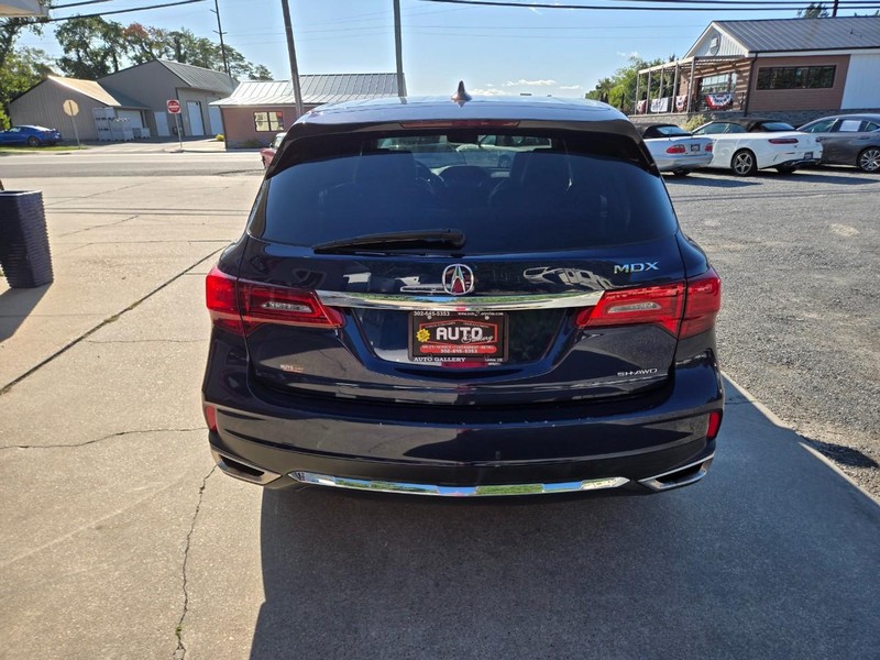 Acura MDX Vehicle Image 14