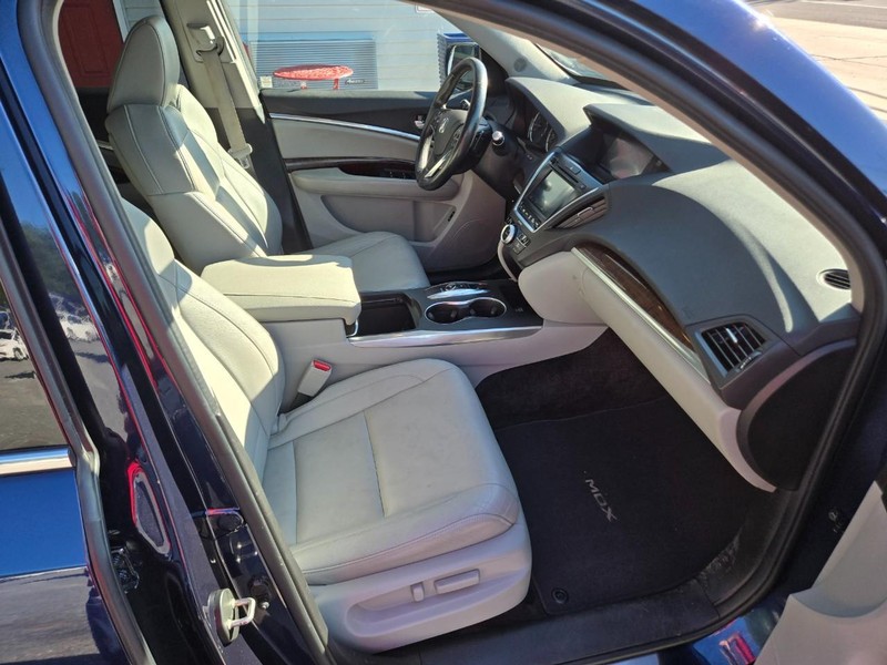 Acura MDX Vehicle Image 19