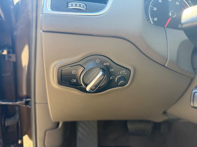 Audi Q5 Vehicle Image 10